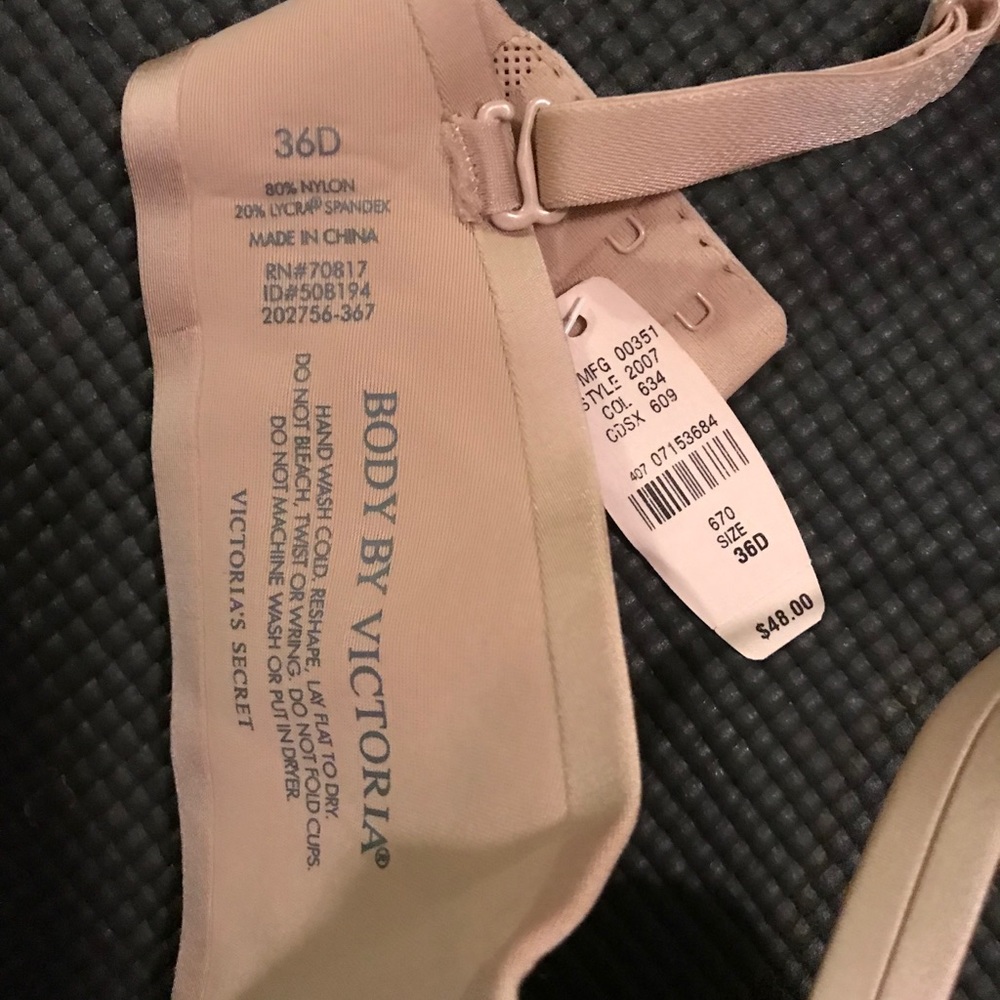 With tags VS bra
